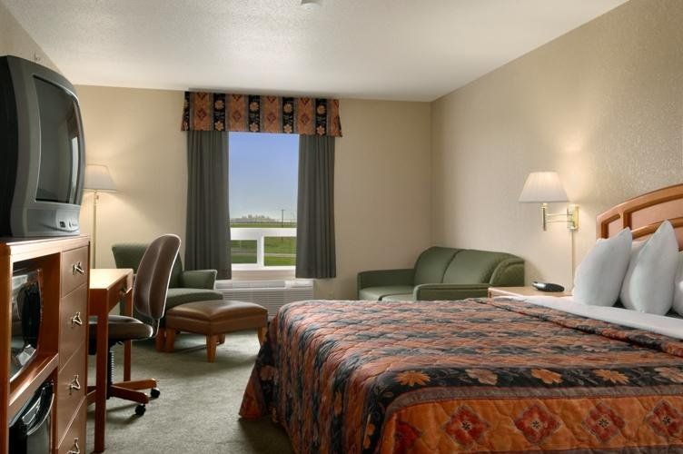 Days Inn by Wyndham Red Deer