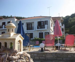 Violetta Seaside Studios&Apartments Karlovasi Greece