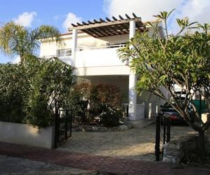 Queens Paradise Villa Elenista Coral-Bay Cyprus