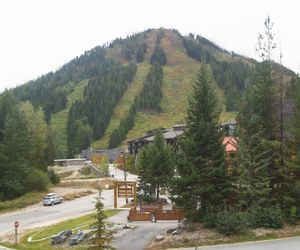 Mountain Town Properties Olaus House Rossland Canada