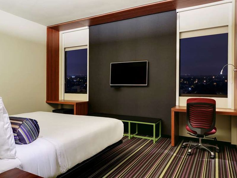Hotel Photo 6