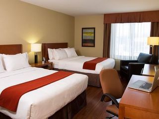Фото отеля Holiday Inn Express Quebec City-Sainte Foy, an IHG Hotel