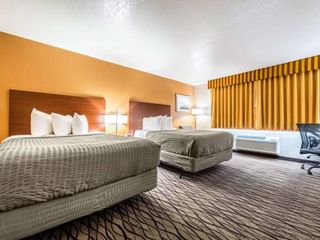 Фото отеля SureStay Hotel by Best Western Wenatchee