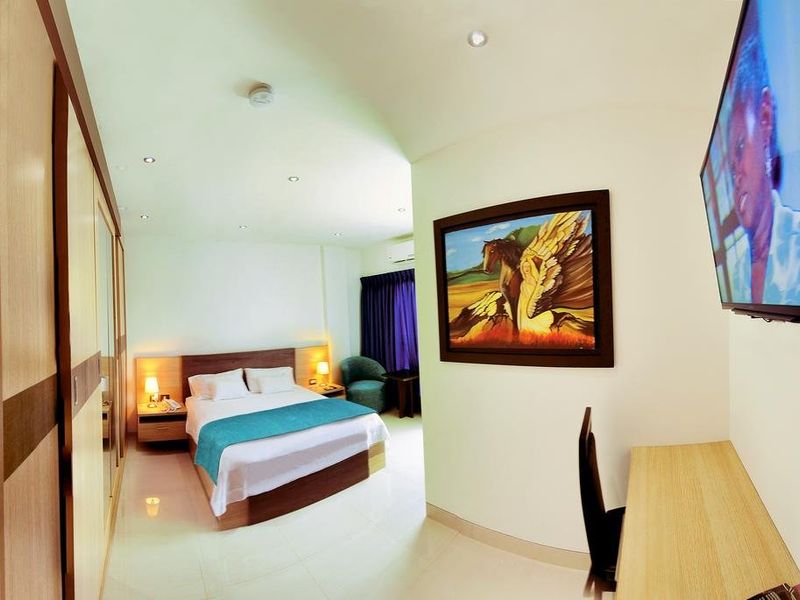 Hotel Photo 5