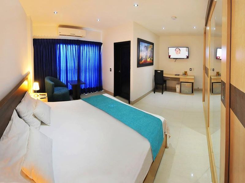 Hotel Photo 6
