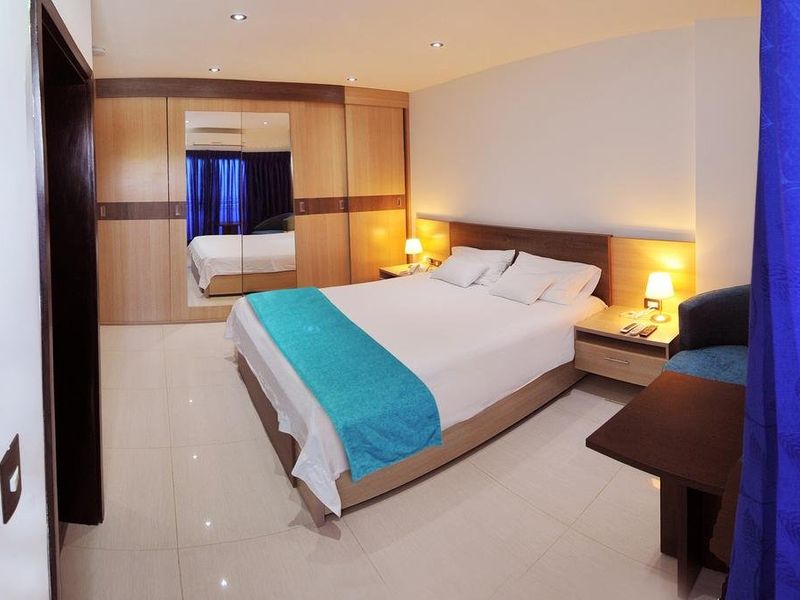 Hotel Photo 8