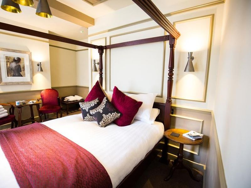 Hotel Photo 1