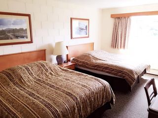 Фото отеля Haida Way Motor Inn