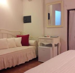 NearBy Hotel