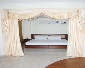 Gokul Residency at the Airport Samalka India