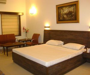 The Green Villa Airport Hotel & Spa Resort Samalka India