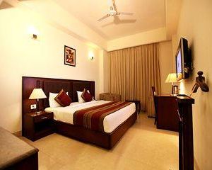 Hotel Aman Plaza Delhi City India