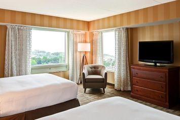Doubletree Fallsview Resort & Spa by Hilton - Niagara Falls
