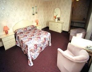 Grand Memories Hotel & Suites Niagara Falls Canada