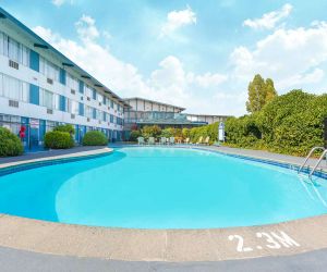 Howard Johnson Hotel by Wyndham Nanaimo Harbourside Nanaimo Canada