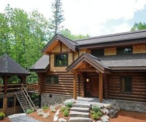 Chalet Riverlog Mont Tremblant Canada