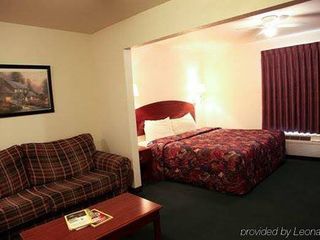 Hotel pic Candlelight Inn & Suites Hwy 69 near McAlester