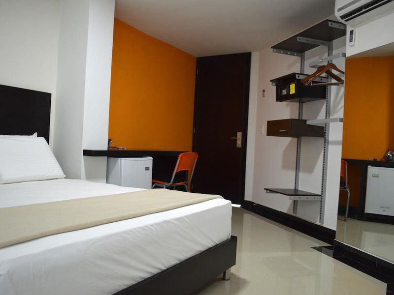 Hotel Photo 8