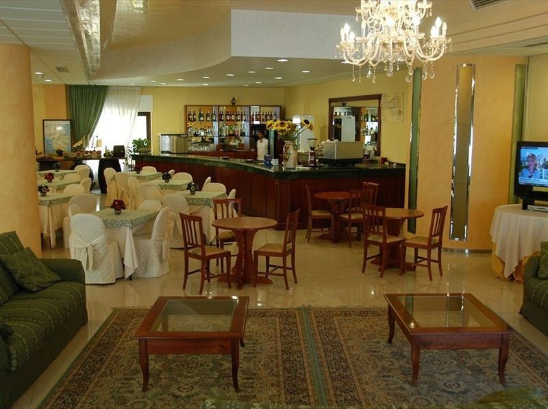 صورة الفندق 8