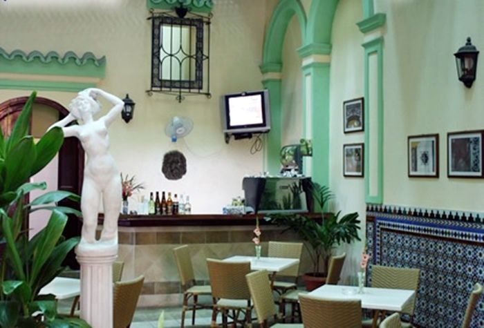 Hotel Photo 8