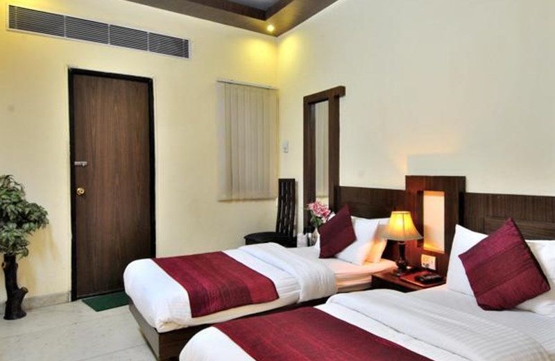 The Gold Regency – 02 Mins from New Delhi Railway Station