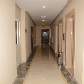 NearBy Hotel