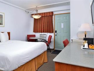 Hotel pic Motel 6-Lethbridge, AB