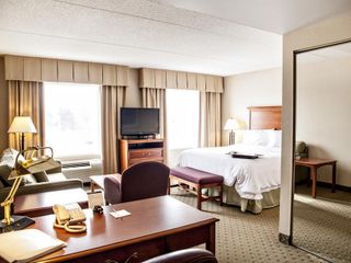 Hotel pic Kitchener Inn & Suites
