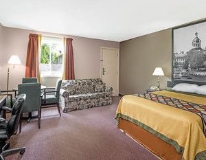 Super 8 by Wyndham Kingston Kingston Canada