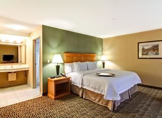 Фото отеля Hampton Inn by Hilton Kamloops