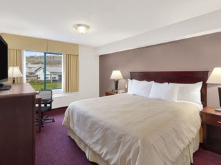 Hotel pic Days Inn by Wyndham Kamloops BC