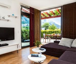 Apartment Lejo Omis Croatia