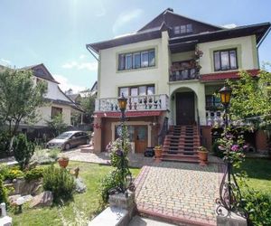 Guest House Arnika Yaremche Ukraine
