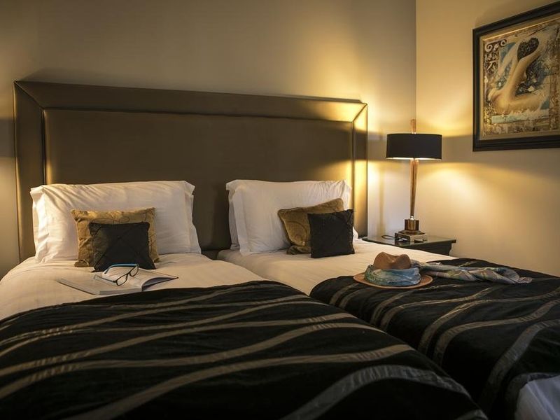 Hotel Photo 8