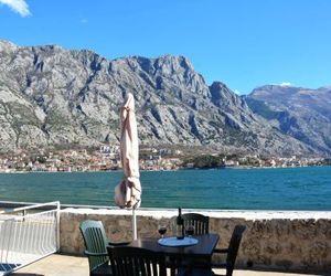 Apartments Tre Sorelle Prcanj Montenegro