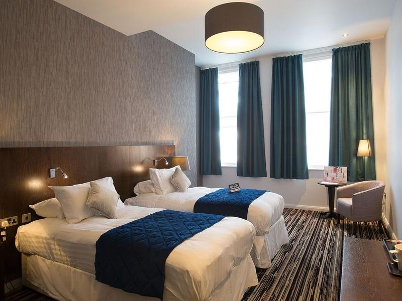 Hotel Photo 12