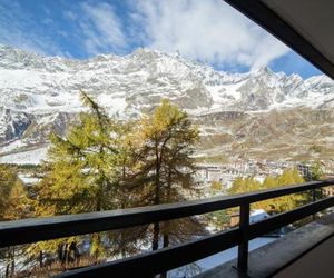 Contemporary Apartment in Breuil-Cervinia near Ski Area Valtournenche Italy