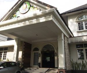 RedDoorz @ Istana Plaza Bandung Indonesia