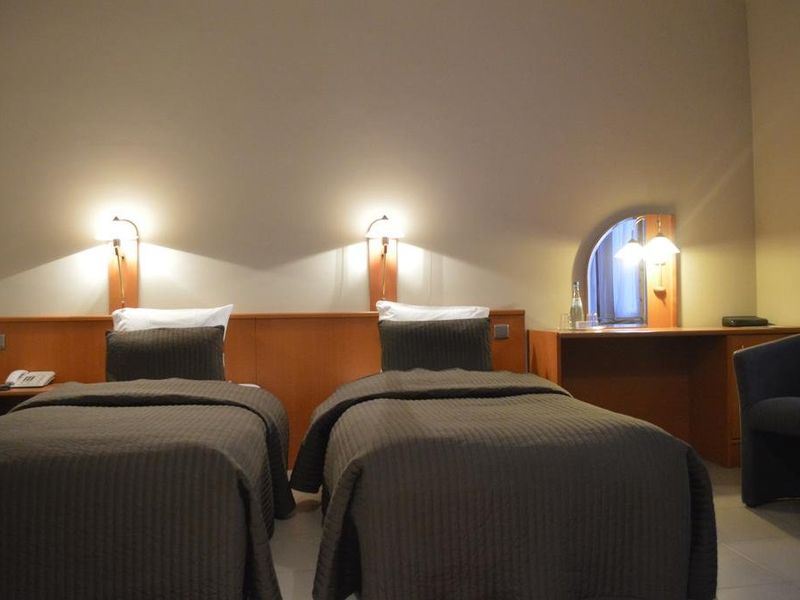 Hotel Photo 1