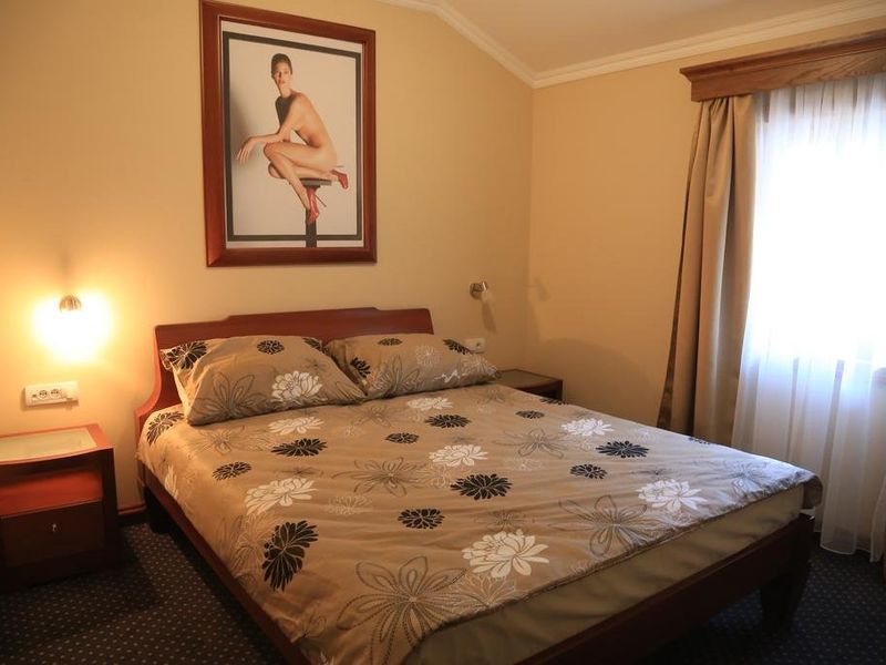 Hotel Photo 1
