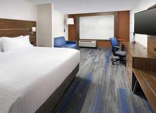 Hotel pic Holiday Inn Express & Suites by IHG Altoona, an IHG Hotel