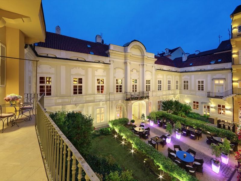 Hotel Photo 11