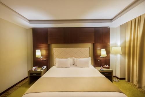 Hotel Photo 8