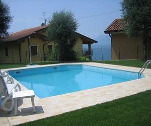 Mary Apartments Brenzone Italy