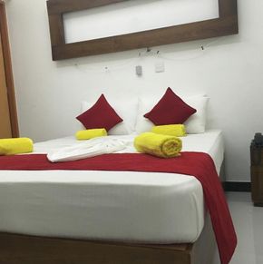 NearBy Hotel