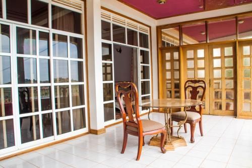 Hotel Photo 9