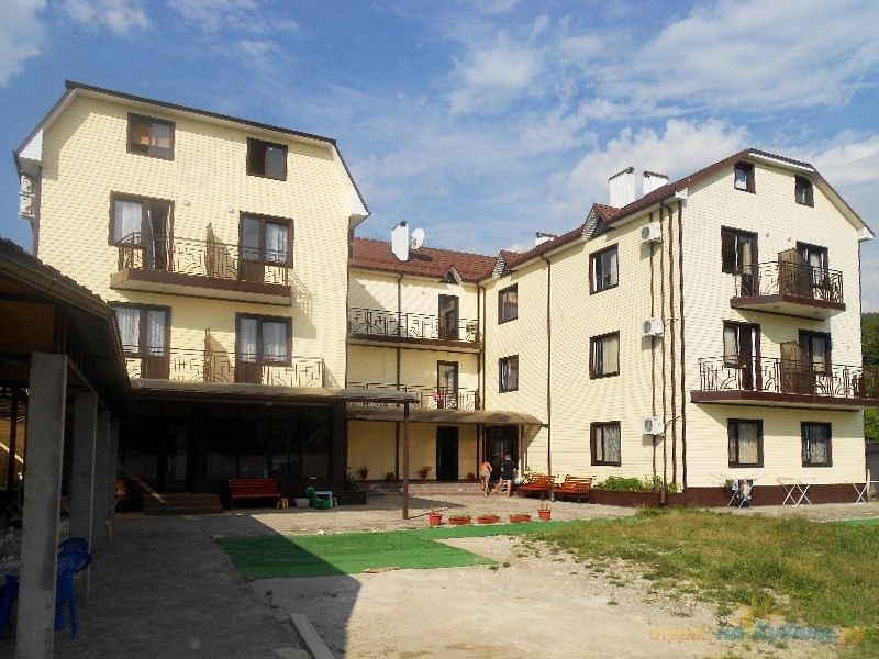 Hotel Photo 1