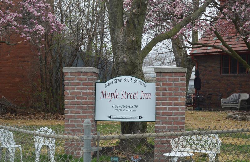 Maple Street Bed and Breakfast LLC