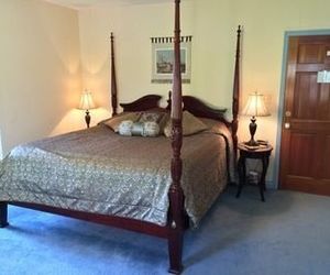 Amber Inn Bed and Breakfast Springdale United States