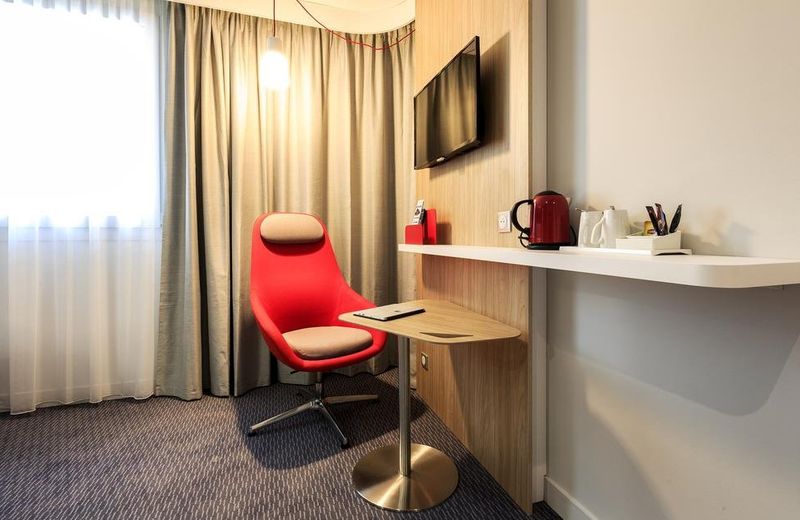 Holiday Inn Express Paris – Velizy, an IHG Hotel